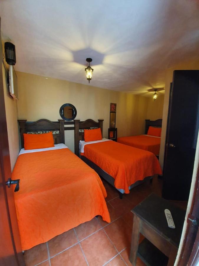 Hotel San Judas Tadeo Garden Антигуа-Гватемала Экстерьер фото