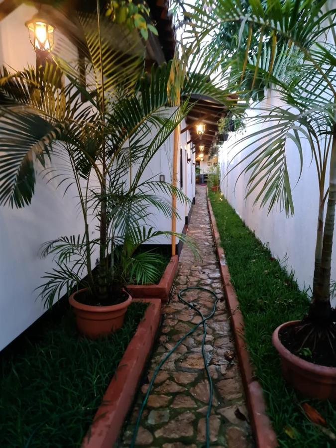 Hotel San Judas Tadeo Garden Антигуа-Гватемала Экстерьер фото