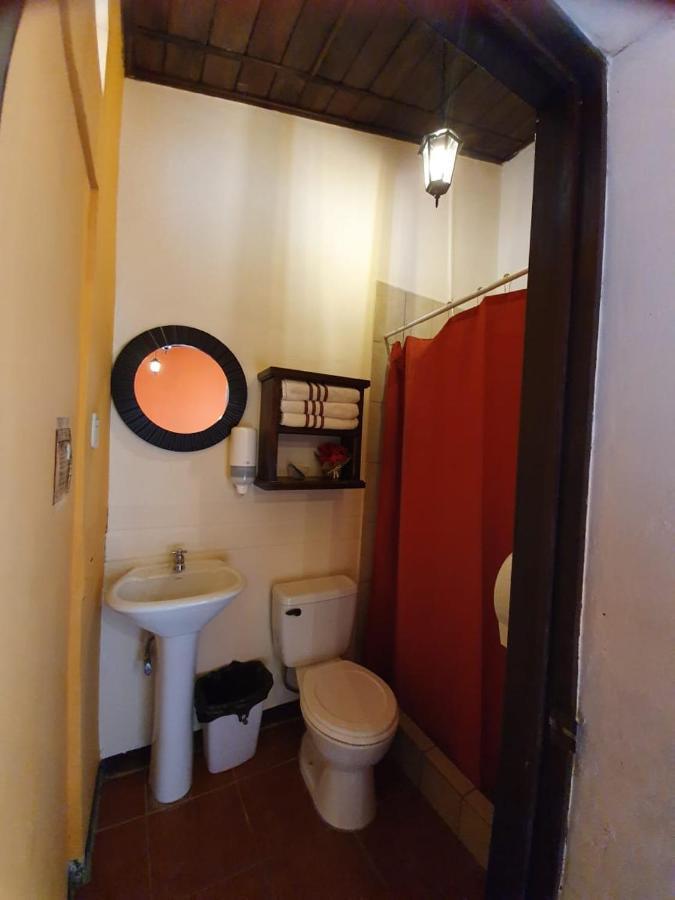 Hotel San Judas Tadeo Garden Антигуа-Гватемала Экстерьер фото