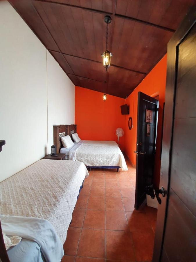 Hotel San Judas Tadeo Garden Антигуа-Гватемала Экстерьер фото