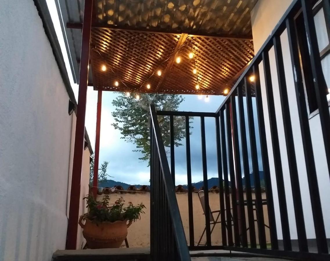 Hotel San Judas Tadeo Garden Антигуа-Гватемала Экстерьер фото
