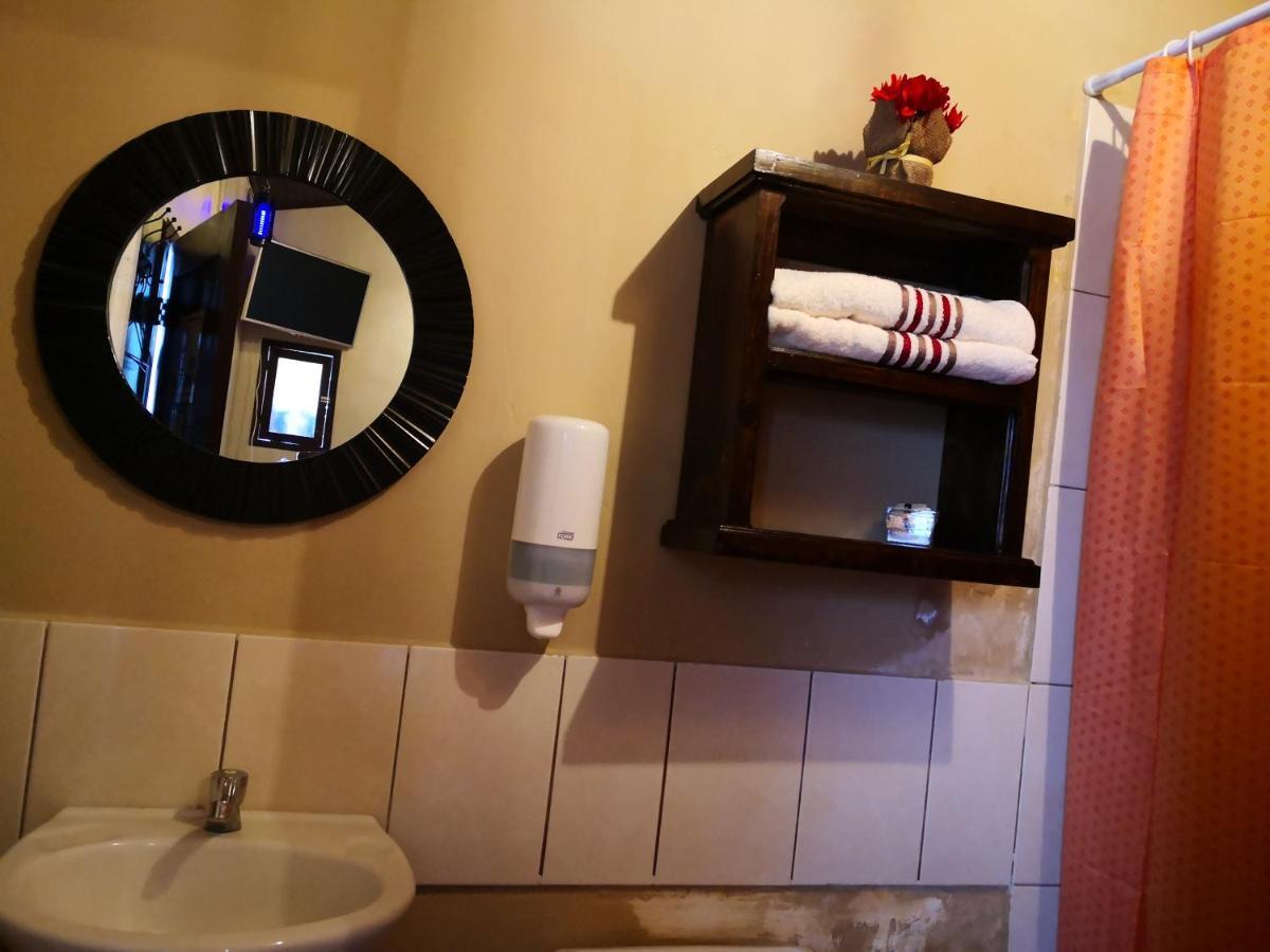 Hotel San Judas Tadeo Garden Антигуа-Гватемала Экстерьер фото