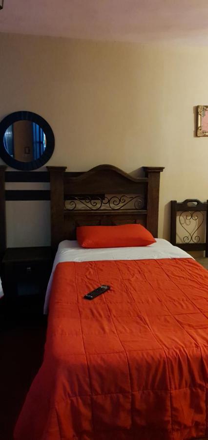Hotel San Judas Tadeo Garden Антигуа-Гватемала Экстерьер фото