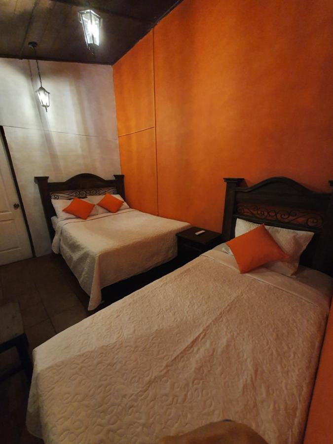 Hotel San Judas Tadeo Garden Антигуа-Гватемала Экстерьер фото